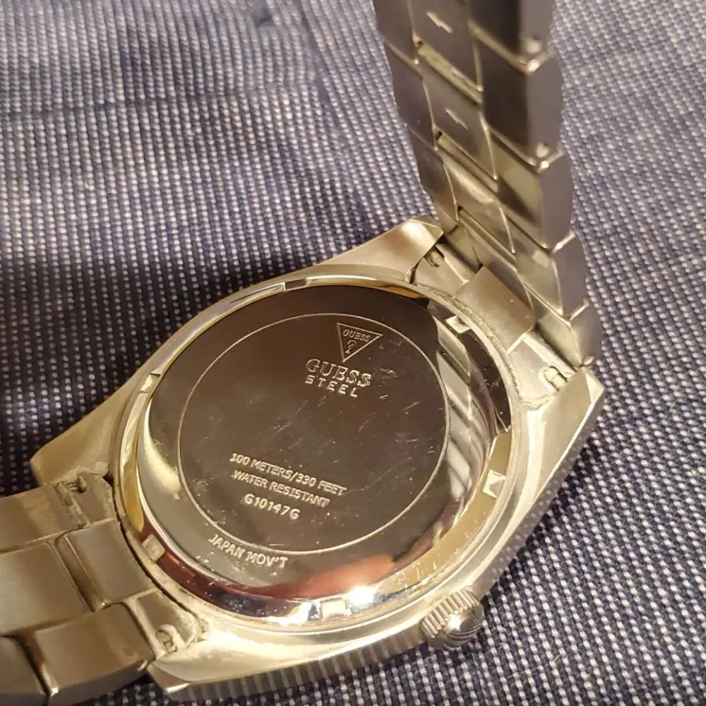 Vintage Guess Steel Multifunction Silver-Tone Mens Watch - Black Dial